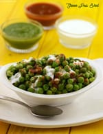 green pea bhel recipe | green peas and vegetable chaat | Â healthyÂ green pea bhel |