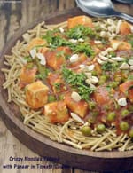 Crispy Noodles Topped with Paneer in Tomato Sauce recipe, Saatvik Recipes