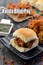 Kanda Bhaji Pav recipe | Mumbai Roadside Kanda Bhaji | Onion Fritter Sandwich |