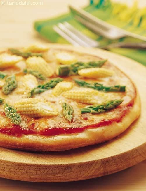 Creamy Corn Pizza, Corn Recipe | Tarla Dalal