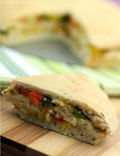 Smoked Pepper and Cheese Bread | Tarla Dalal