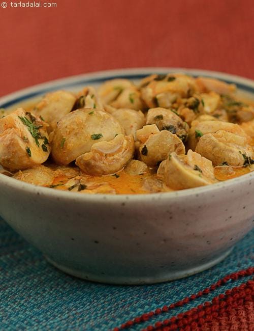 Tava Mushrooms | Tarla Dalal