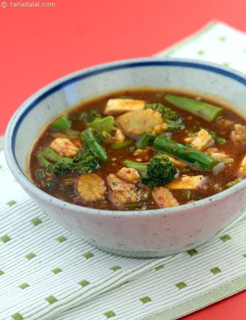 Broccoli, Baby Corn and Paneer in A Spicy Soya Sauce | Tarla Dalal
