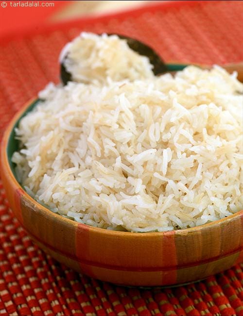 Vermicelli Rice, Lebanese Rice with Vermicelli | Tarla Dalal