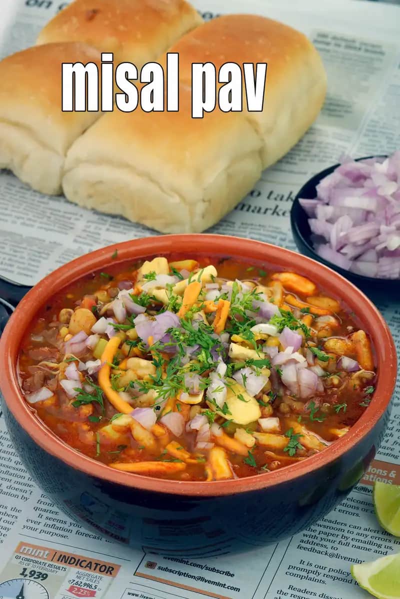 Misal Pav Recipe (Maharashtrian Misal Pav)