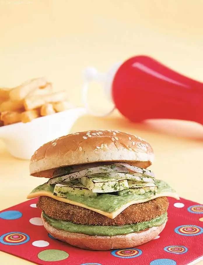 Hara Bhara Burger ( Burgers And Smoothies ) Recipe
