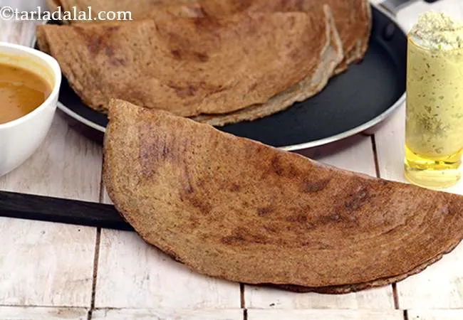  ४ फ्लॉर डोसा रेसिपी | ज्वार, बाजरे, रागी और गेहूं के आटा का डोसा | - 4 Flour Dosa
