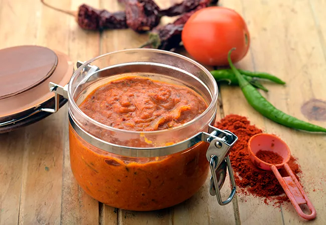  बेसिक कोल्हापुरी ग्रेवी - Basic Kolhapuri Gravy 