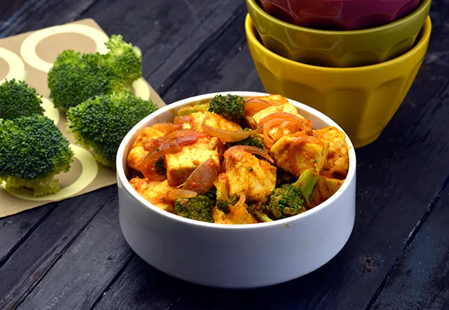  Broccoli Aur Paneer ki Subzi