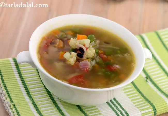 Chawli, French Beans and Carrot Soup