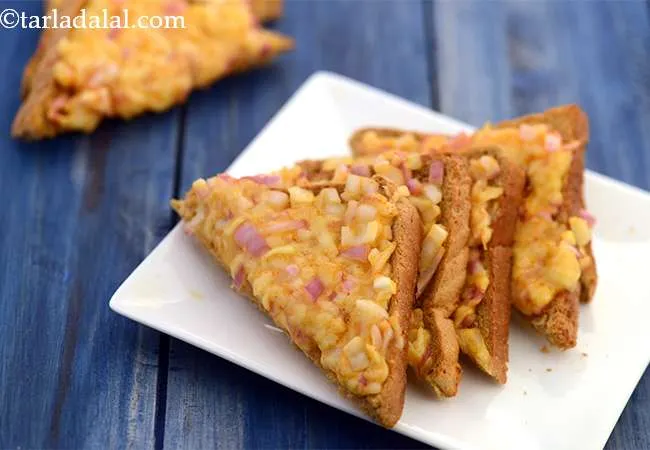 Cheesy Onion and Chilli Toast