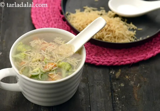 Chinese vegetable clear soup recipe | veg clear soup | easy healthy veg clear soup | how to make clear vegetable soup |