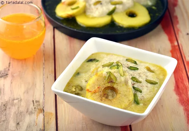 Cored-Apples-with-Kesar-and-Rabdi