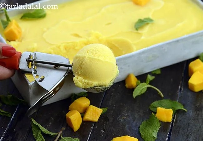 मैंगो आइसक्रीम की रेसिपी | मैंगो आइस क्रीम | आम की आइसक्रीम - Mango Ice Cream ( Ice Creams and Frozen Desserts )