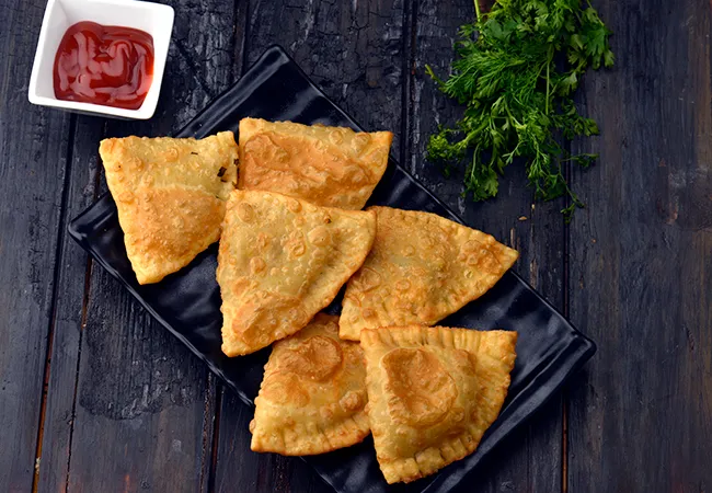  Lukhmi, Hyderabadi Veg Savoury Samosa