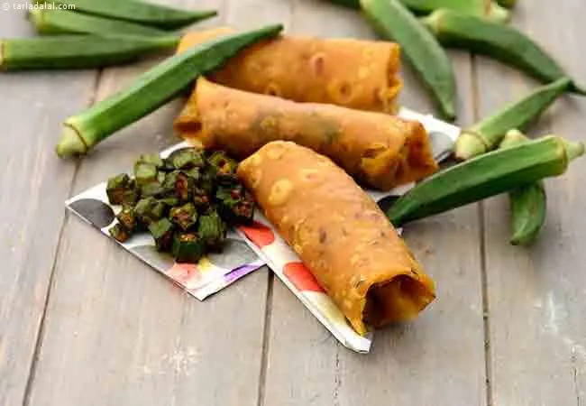 Masala Bhindi Wrap with Curd Dip