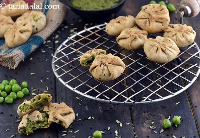 बंगाली मटर कचोरी रेसिपी । मातरसुतिर कचोरी । हेल्दी बंगाली स्नैक। हेल्दी स्नैक | Matarsutir Kochuri, Healthy Bengali Snack
