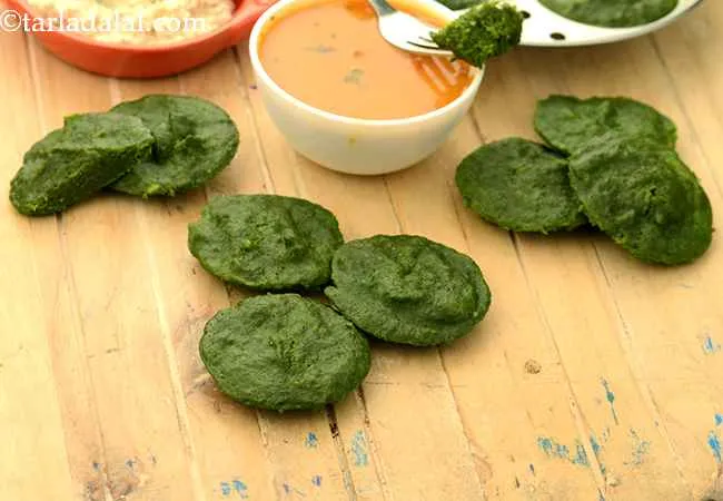 મગની દાળ અને પાલકની ઇડલી | Moong Dal and Spinach Idli