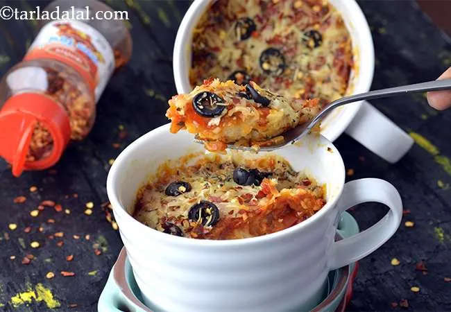 Mug Pizza, Quick Microwave Veg Mug Pizza