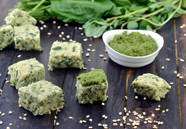 पालक मेथी ढोकला रेसिपी | गुजराती पालक ढोकला | स्नैक रेसिपी | पालक ढोकला | Palak Methi Dhokla