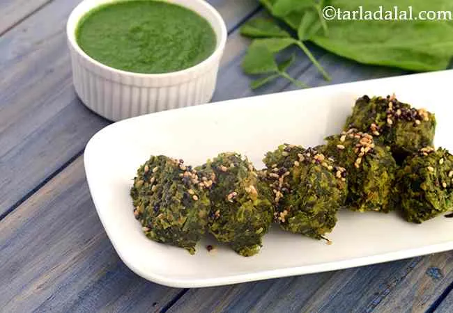 पालक मेथी मुठिया
