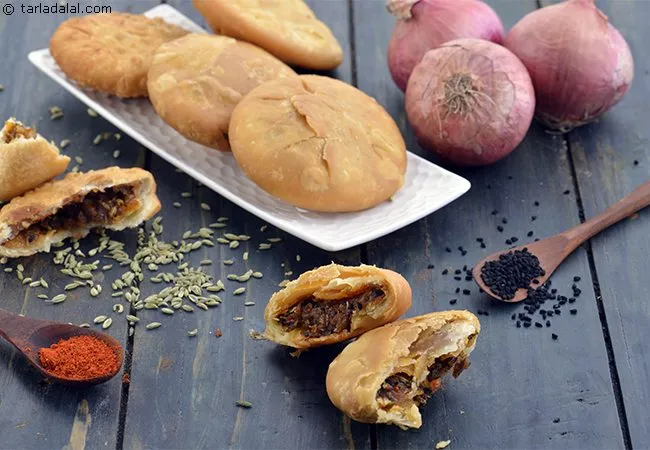  प्याज़ की कचौड़ी - Pyaaz ki Kachori 