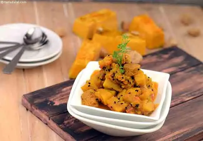 Rajasthani Style Kaddu Aur Soya ki Subzi