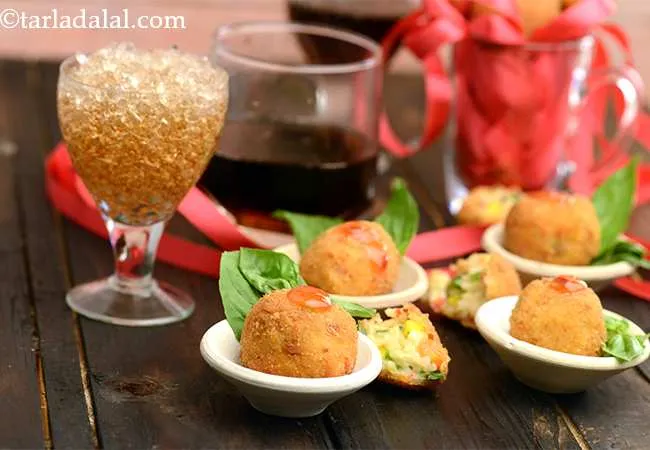  रिसोटो बॉल्स् विद पिज़्ज़ा सॉस - Risotto Balls with Pizza Sauce 