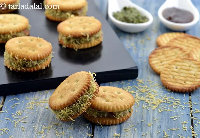  Stuffed Monaco Biscuit Sev Puri