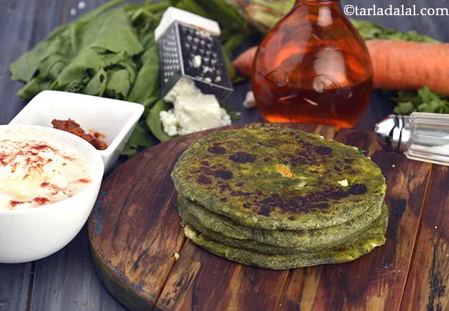  भरवां पालक पराठा | स्टफ्ड पालक पराठा | टिफिन रेसिपी | लंच बॉक्स रेसिपी - Stuffed Spinach Paratha