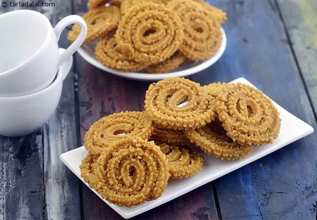 गेहूं के आटे की चकली बनाने की रेसीपी, जार स्नैक - Whole Wheat Flour Chakli Recipe, Jar Snack 