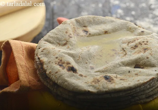 બાજરીની રોટી રેસીપી | સ્વસ્થ બાજરીની રોટલી | રાજસ્થાની બાજરી રોટલી | Bajra Roti