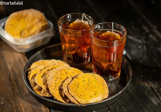 baked soya puris recipe | soya til crispies | healthy soya baked sesame seeds puris |