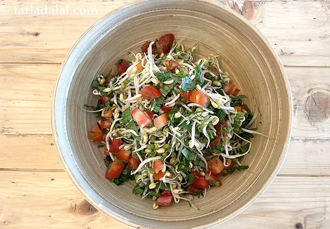 bean sprouts dill salad recipe | bean sprouts and suva tossed salad | healthy bean sprouts with dill salad | Indian style sprouts dill salad |