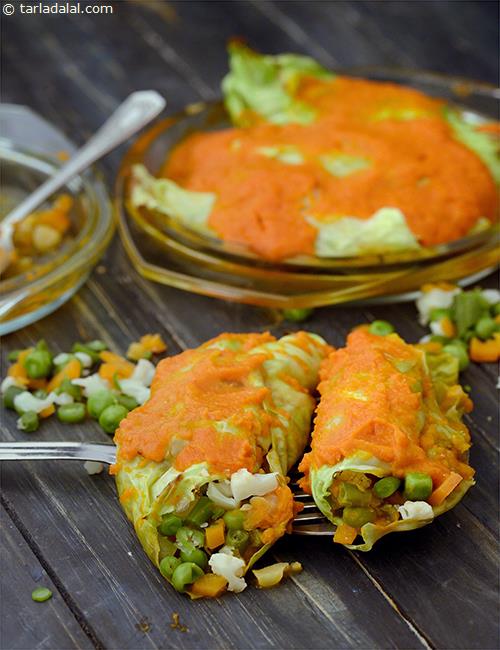 Cabbage Rolls in Tomato Gravy