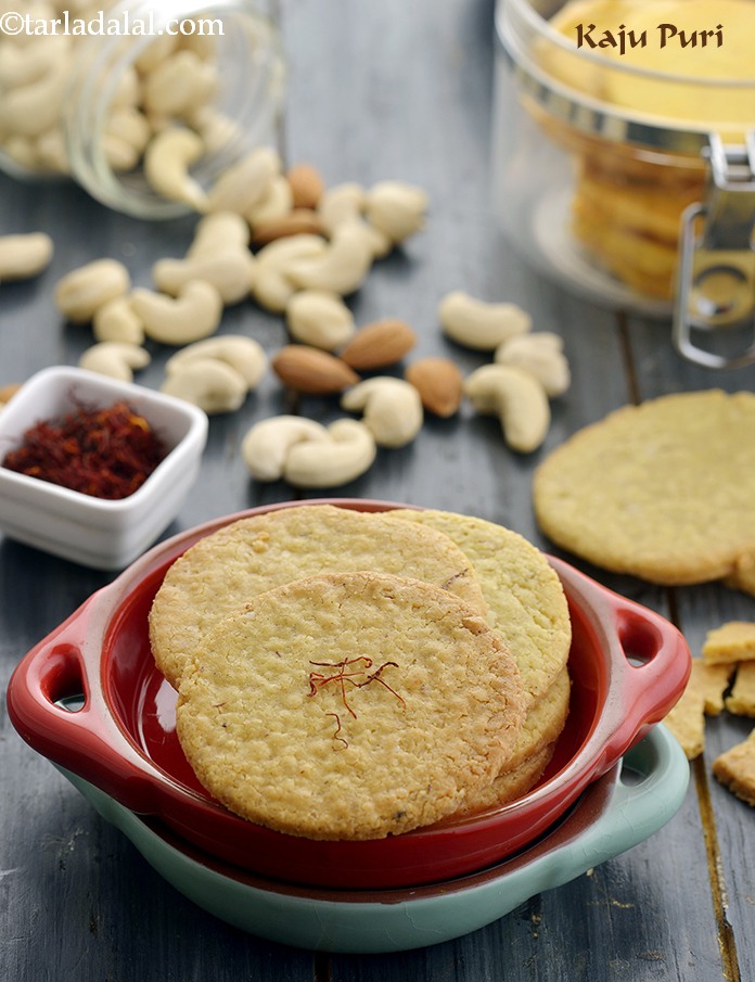 Calories in Kaju Puri