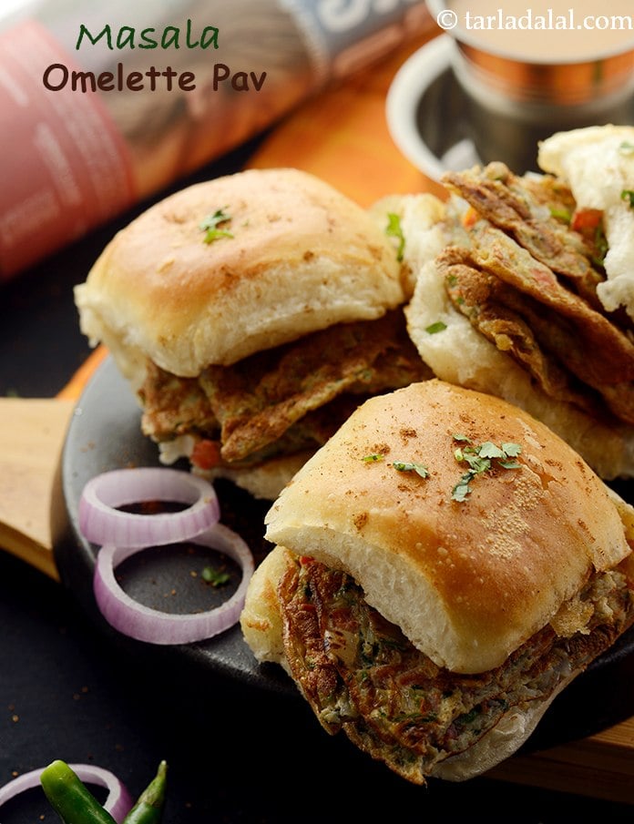 Calories in Masala Omelette Pav, Mumbai Roadside