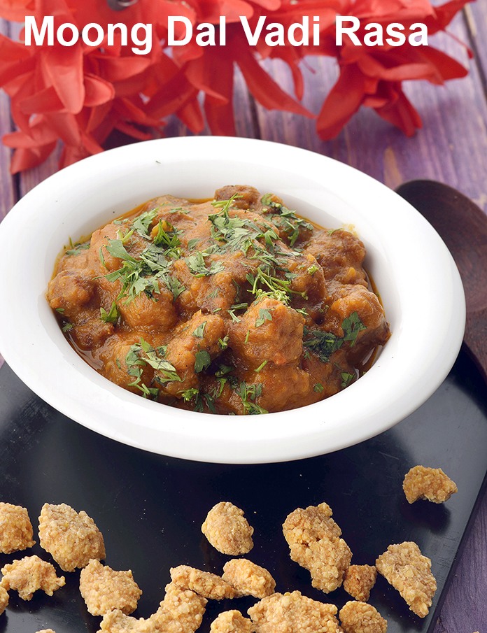 Calories in Moong Dal Vadi Rasa, Maharashtrian Gravy