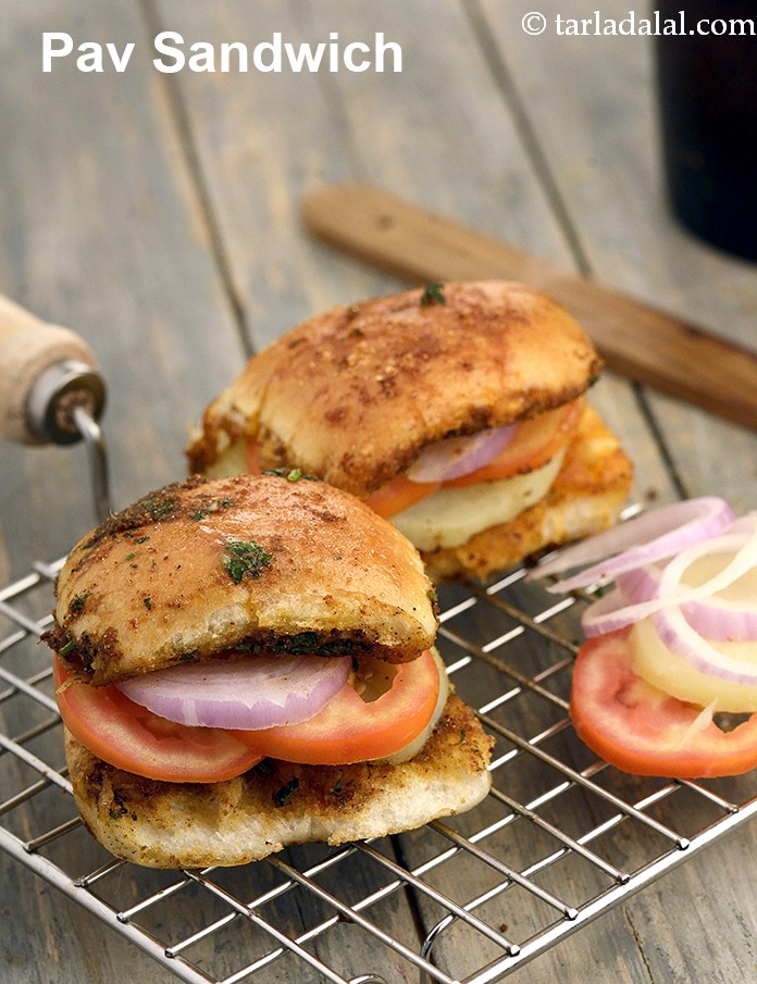 Pav Sandwich,  Masala Pav with Potatoes, Tomatoes and Onions