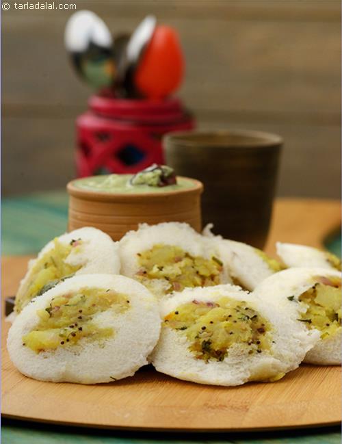 Calories in Aloo Stuffed Idli, Indian Style Potato Stuffed Idli