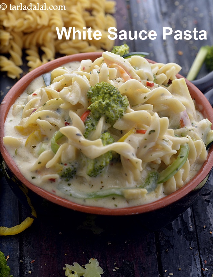 Calories in White Sauce Pasta, Indian Style White Sauce Pasta