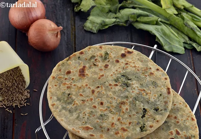 cauliflower greens paratha recipe | healthy cauliflower greens paratha | iron rich paratha