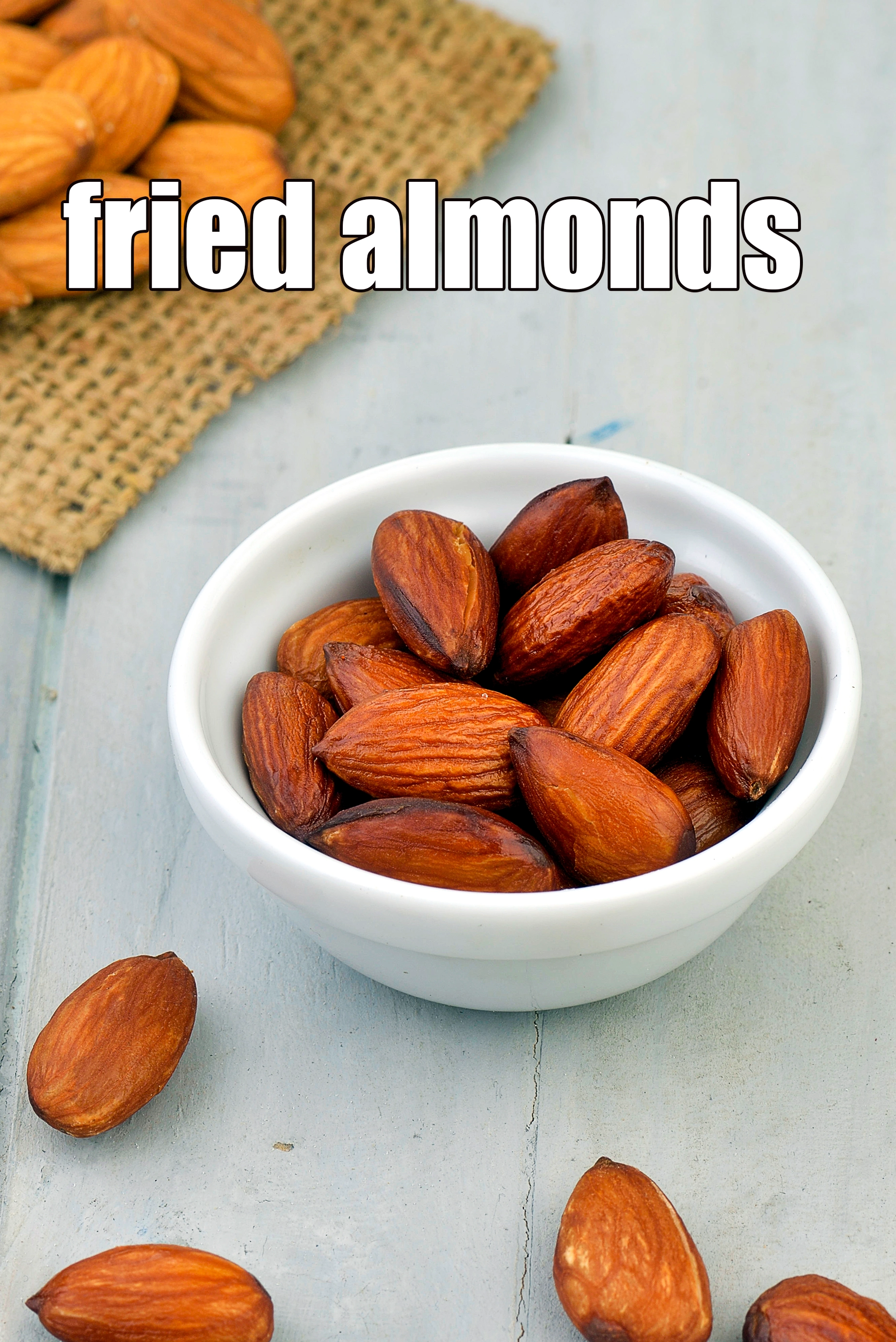 fried almonds