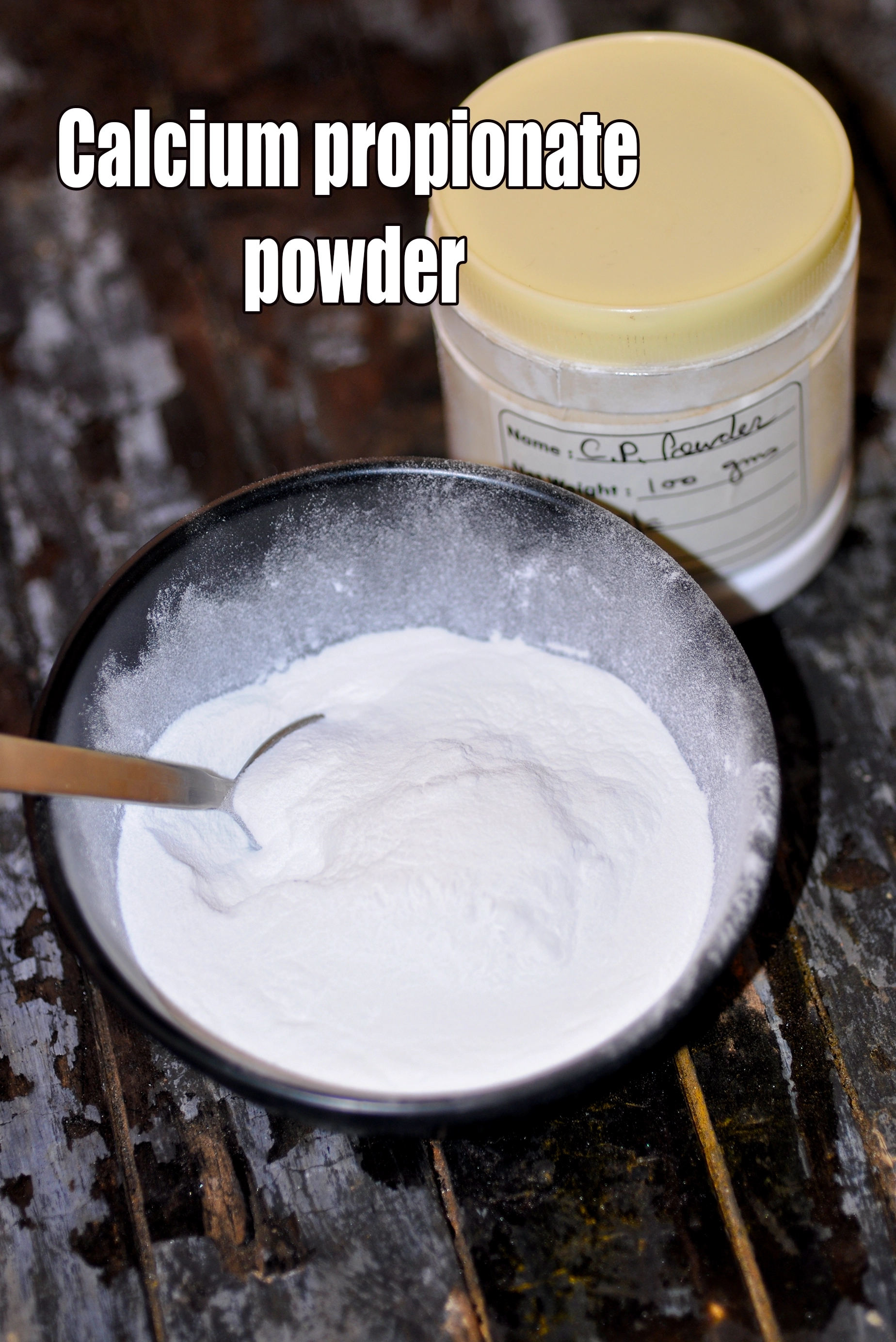 Calcium propionate powder