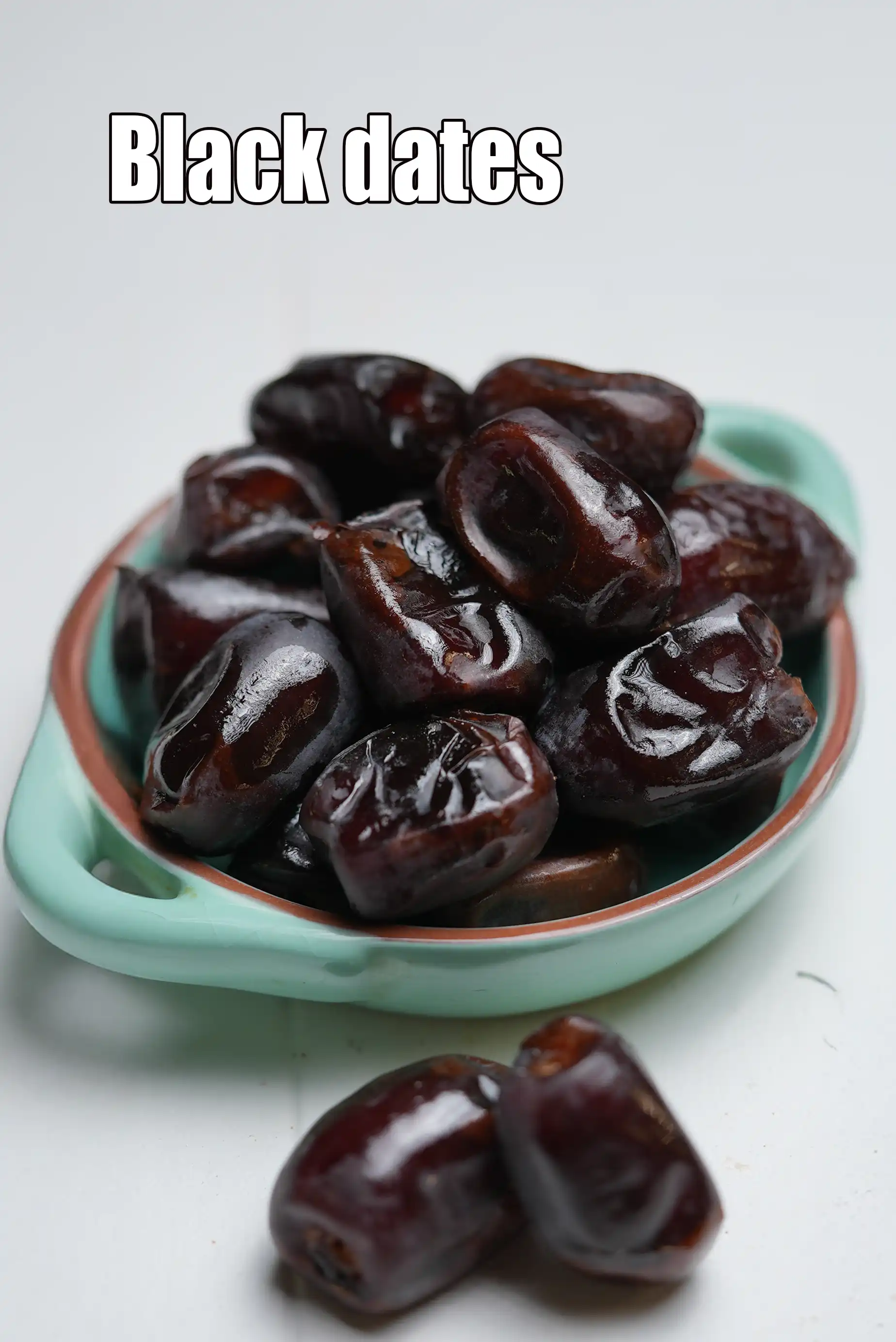 black dates