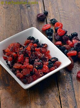Mixed dried berries