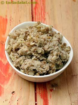 boiled and crushed matki