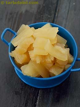 canned pineapple cubes