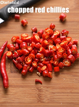 chopped red chillies