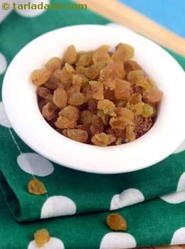 chopped raisins